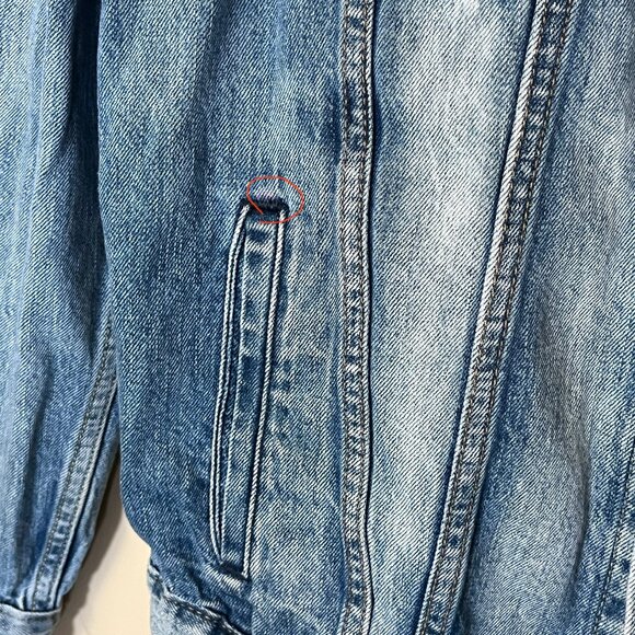 Levi's Trucker Denim Jacket - Men's Size M - Blue - Picture 4 of 11